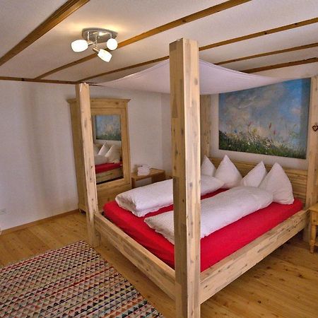 Chasa Sassalba Bed and Breakfast Lu Exteriör bild