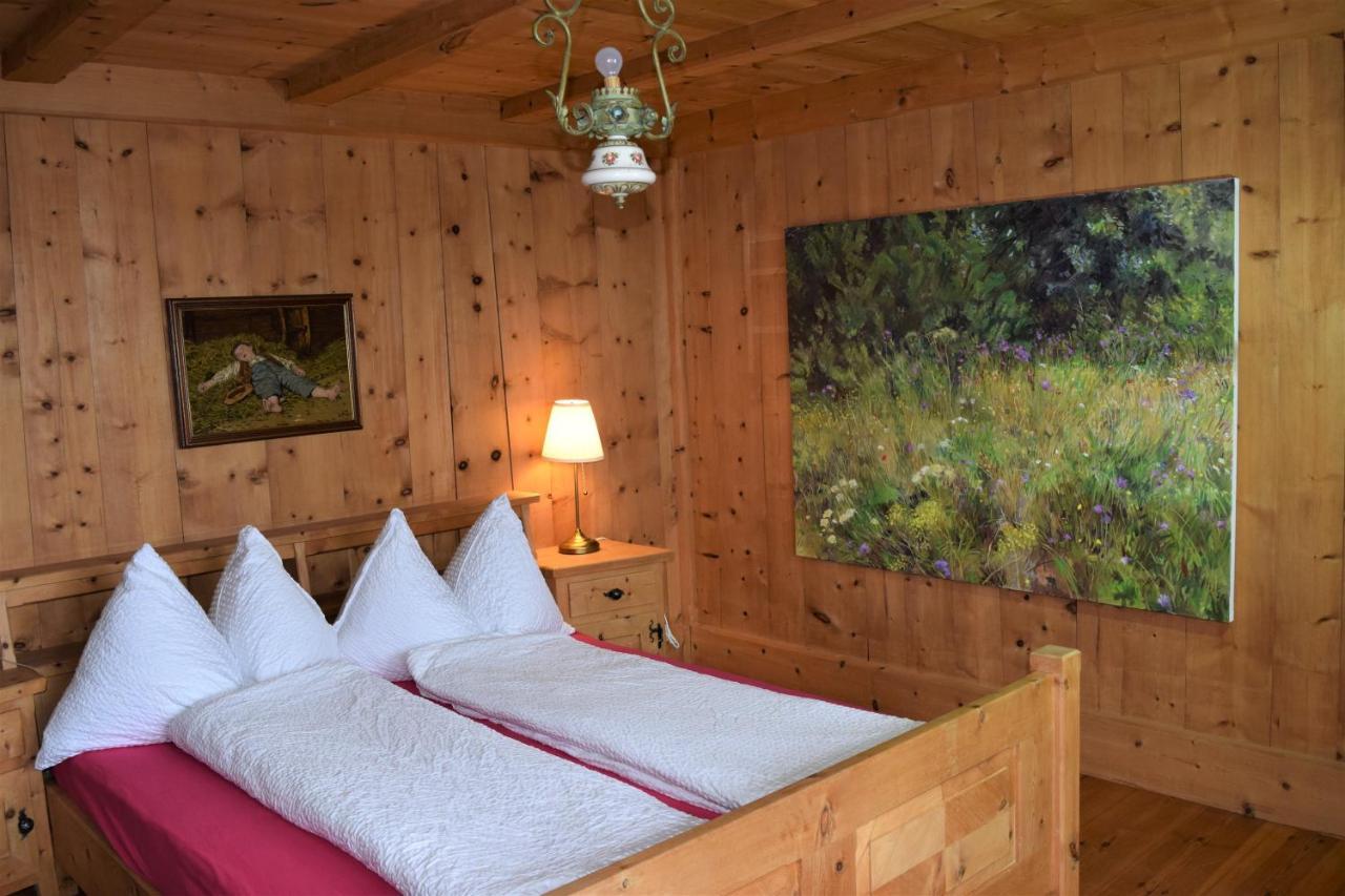 Chasa Sassalba Bed and Breakfast Lu Exteriör bild