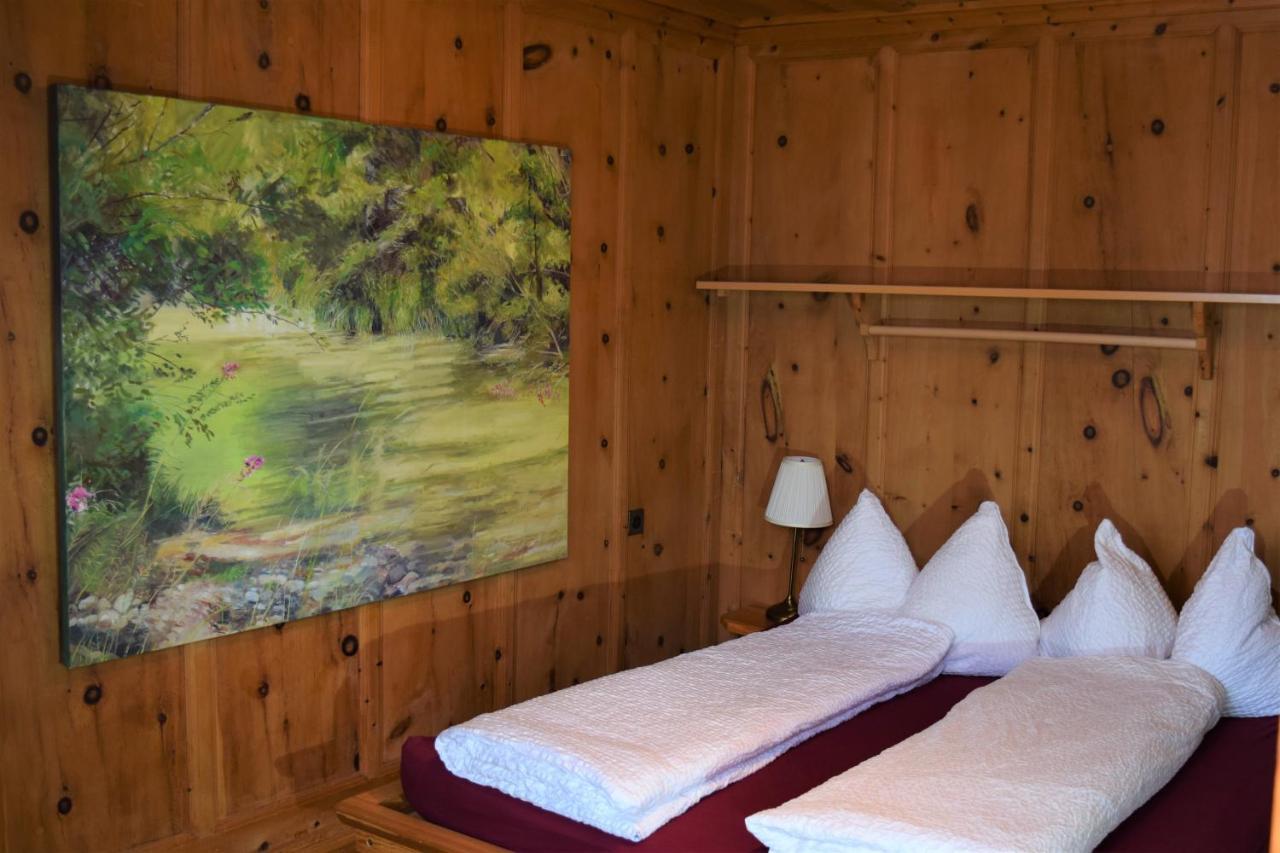 Chasa Sassalba Bed and Breakfast Lu Exteriör bild