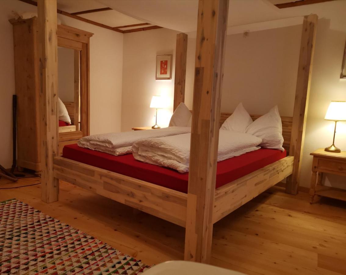 Chasa Sassalba Bed and Breakfast Lu Exteriör bild